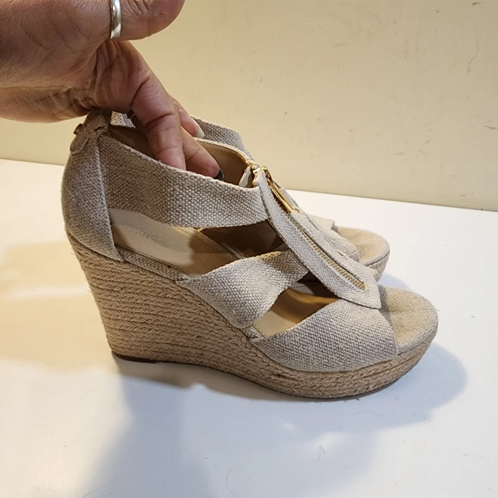 MK Damita Beige Wedge Sandals with Zipper Size 9.5M